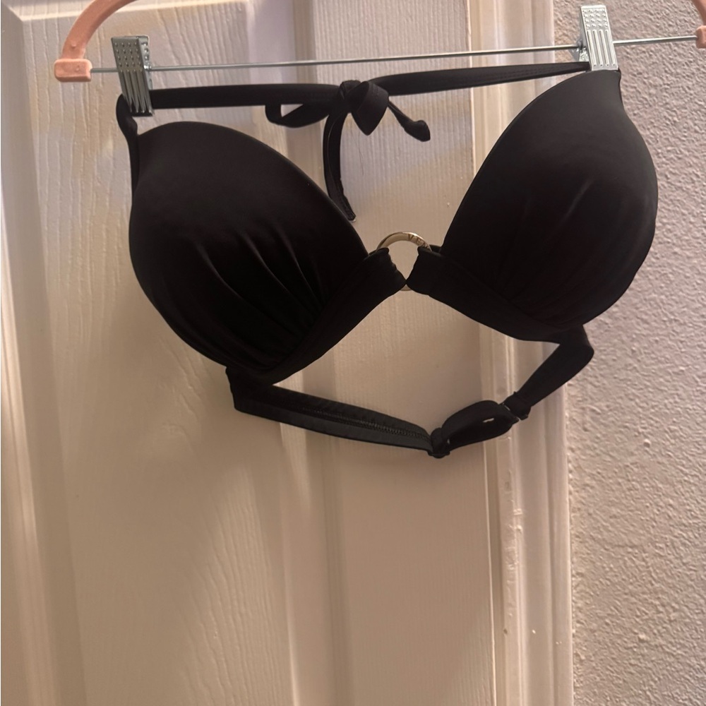 Hardly Worn VENUS Black Bikini Top Swimwear - Size DD
